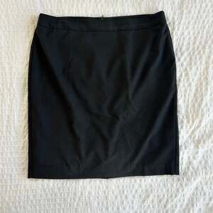 Liz Claiborne Black Lined Pencil Skirt Women’s Size 16 Work Office Caree D54
